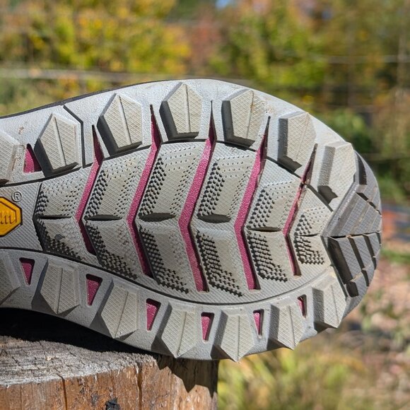 Merrell Women's Siren 4 Mid Gore-Tex Hiking Boots Black and Pink Vibram Sole 9 - Picture 9 of 12